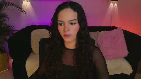Snapshot of maravelvett chatting on July 20, 7:49 pm Mara online show from July 20, 7:49 pm