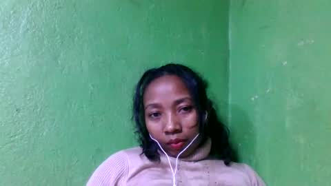 Snapshot of marcela699987 chatting on June 16, 8:28 am marcela699987 online show from June 16, 8:28 am