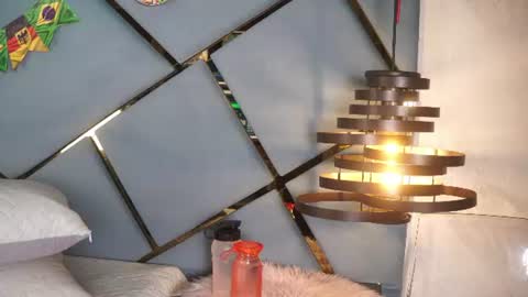 Snapshot of marcela_rojas chatting on July 13, 11:35 am marcela_rojas online show from July 13, 11:35 am