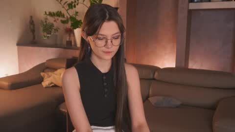 Eva online show from April 28, 2:44 pm