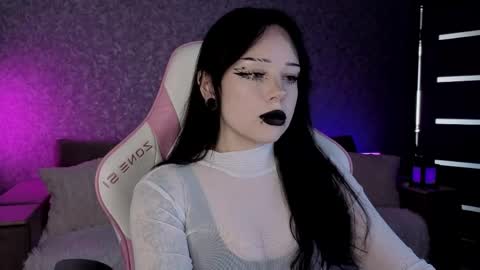 Snapshot of marceline_red chatting on May 7, 11:37 am Lady Marceline online show from May 7, 11:37 am
