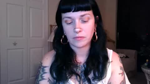 Snapshot of marcelinealtaria chatting on December 7, 6:43 am MarcelineAltaria online show from December 7, 6:43 am