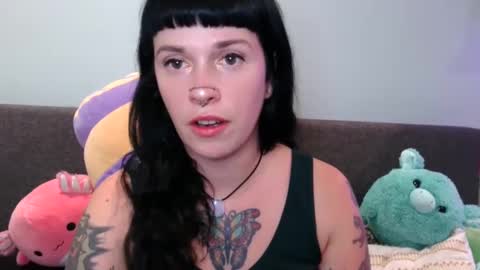 Snapshot of marcelinealtaria chatting on September 24, 2:15 am MarcelineAltaria online show from September 24, 2:15 am