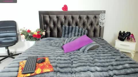 Marcia online show from November 30, 6:12 pm