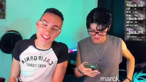 Snapshot of marck_collis chatting on February 13, 7:37 am marck_collis online show from February 13, 7:37 am