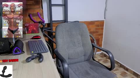 Marck  Independent model  online show from April 8, 2:00 am