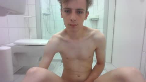 Snapshot of marco13145 chatting on July 18, 8:51 am marco13145 online show from July 18, 8:51 am