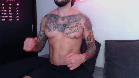 marco_allison43 online show from October 12, 7:02 pm