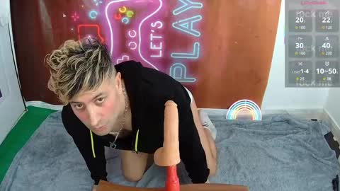 silas online show from March 17, 8:17 am