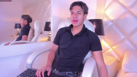 marco_deluxe online show from May 22, 2:01 pm