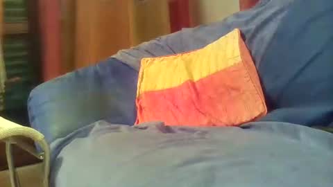 Snapshot of marcocam chatting on December 17, 9:16 pm marcocam online show from December 17, 9:16 pm