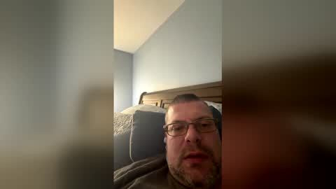 Snapshot of marcoux2727 chatting on April 14, 4:13 pm marcoux2727 online show from April 14, 4:13 pm