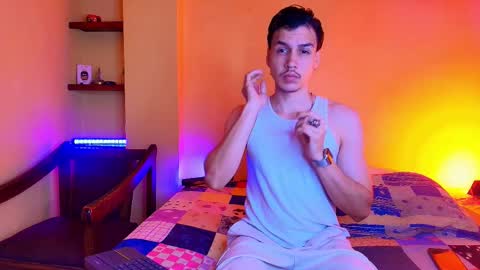 Marcus Hanks online show from October 7, 4:42 am