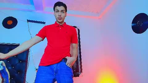 Marcus hanks1 online show from June 20, 1:09 am