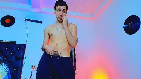 Marcus hanks1 online show from June 21, 12:46 am