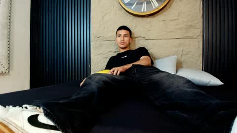 marcus_jeron online show from May 3, 1:22 am