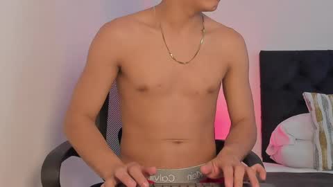 marcus_moreno online show from April 15, 1:01 am