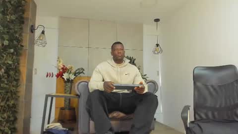 Marcusssss online show from August 3, 11:37 am
