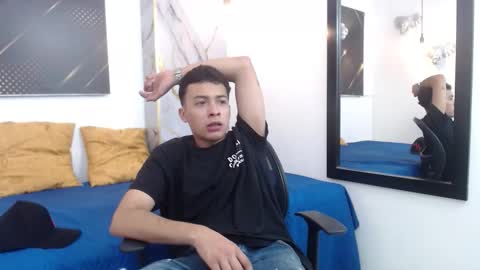 Snapshot of marcuslux_ chatting on January 9, 4:15 am MARCUS online show from January 9, 4:15 am