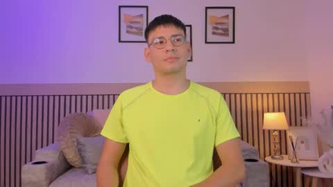 Snapshot of marcuswildx chatting on November 17, 10:59 pm marcus online show from November 17, 10:59 pm