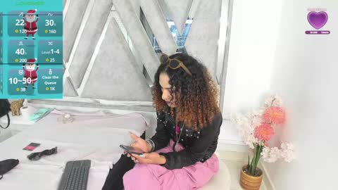 marfilastrom online show from December 19, 4:45 am