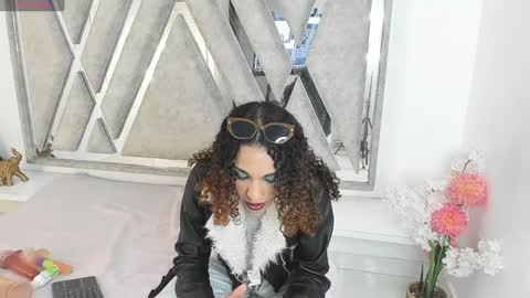 marfilastrom online show from December 20, 4:20 am