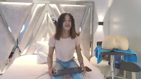 marfilastrom online show from September 16, 8:21 pm