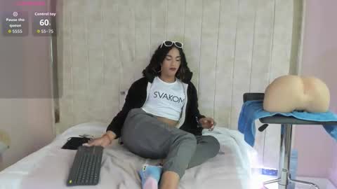 marfilastrom online show from September 24, 8:34 pm