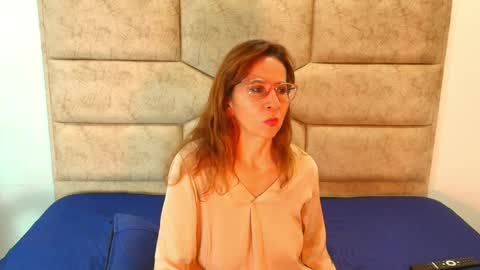 margareth online show from April 10, 2:00 pm