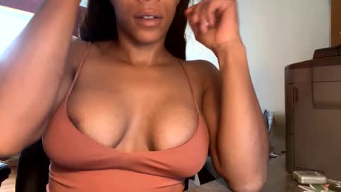 margaux_lumiere online show from September 9, 10:09 pm