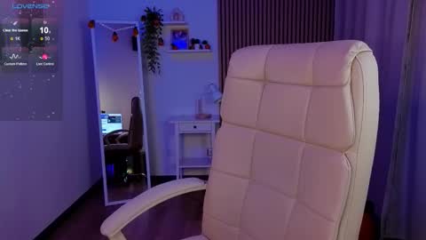 Snapshot of margeritirell chatting on November 6, 2:45 am Margo online show from November 6, 2:45 am