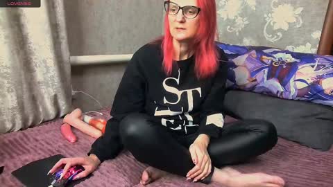 Snapshot of margo_and_alexxxlev chatting on January 17, 11:06 am Margo and Alex online show from January 17, 11:06 am