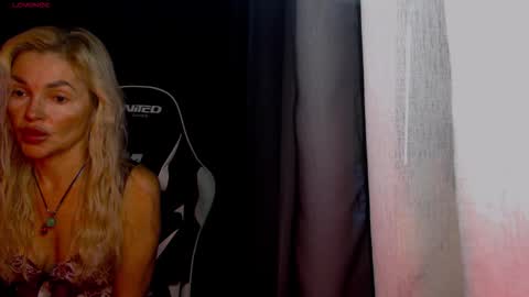 Margoo online show from December 4, 2:54 am