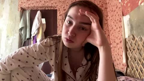 Chloe online show from April 12, 10:31 am