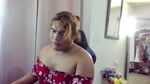 Snapshot of margoth_montilla chatting on February 10, 1:32 am margoth_montilla online show from February 10, 1:32 am