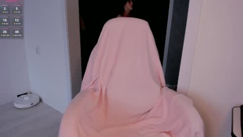 PVT IS OPEN LOVES AND WE DONT HAVE LIMITS online show from April 24, 1:24 pm