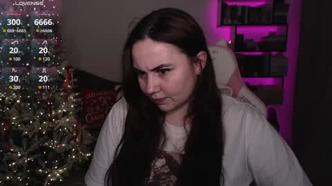 Snapshot of mari_moore7 chatting on December 25, 7:02 pm mari moore online show from December 25, 7:02 pm