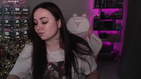 Snapshot of mari_moore7 chatting on December 29, 10:56 am mari moore online show from December 29, 10:56 am