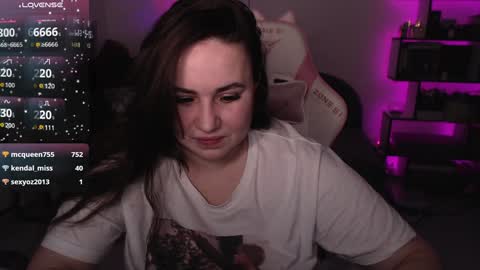 Snapshot of mari_moore7 chatting on January 9, 1:35 pm mari moore online show from January 9, 1:35 pm