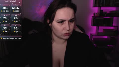 Snapshot of mari_moore7 chatting on January 22, 2:03 pm mari moore online show from January 22, 2:03 pm