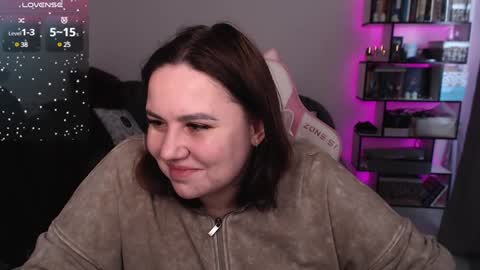 Snapshot of mari_moore7 chatting on February 5, 10:08 am mari moore online show from February 5, 10:08 am