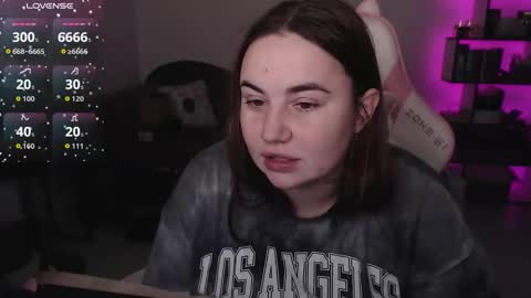 Snapshot of mari_moore7 chatting on November 24, 6:35 am mari moore online show from November 24, 6:35 am