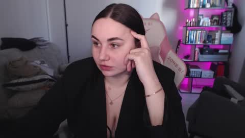 mari moore online show from March 13, 7:15 am