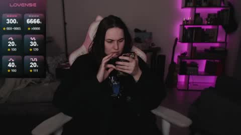 mari moore online show from March 16, 3:23 am