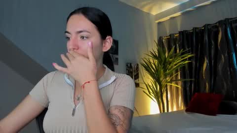 Snapshot of mari_salgado chatting on September 12, 1:55 pm mari_salgado online show from September 12, 1:55 pm