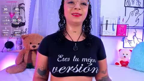 Mari Sweett  online show from May 21, 4:58 pm