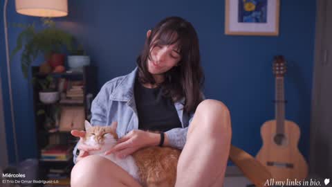 Snapshot of maria_alfonsina_ chatting on December 13, 1:33 pm Alfonsina online show from December 13, 1:33 pm