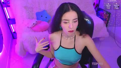 Maria Flowwer online show from December 3, 6:43 am