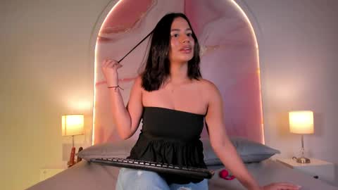 Maria  online show from May 22, 11:38 am