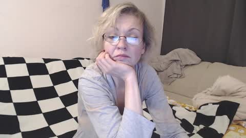 Mari online show from December 4, 6:22 am